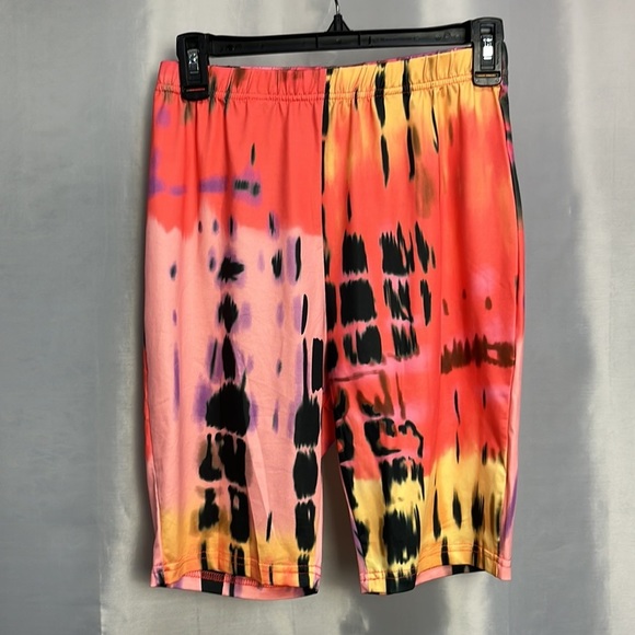 SHORT and Top set - Picture 3 of 5